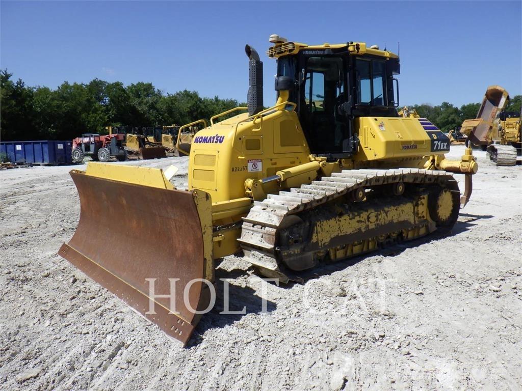 Komatsu D71EX-24 Гусеничные бульдозеры