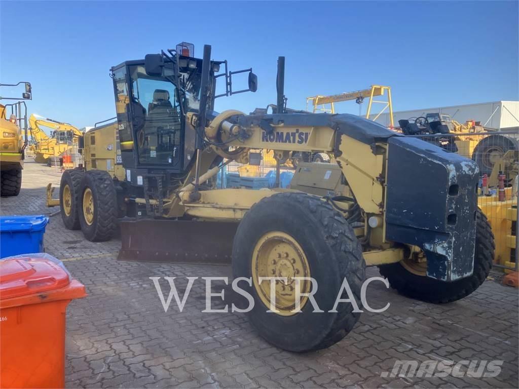 Komatsu GD555-5 Грейдеры