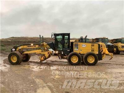 Komatsu GD655 Грейдеры
