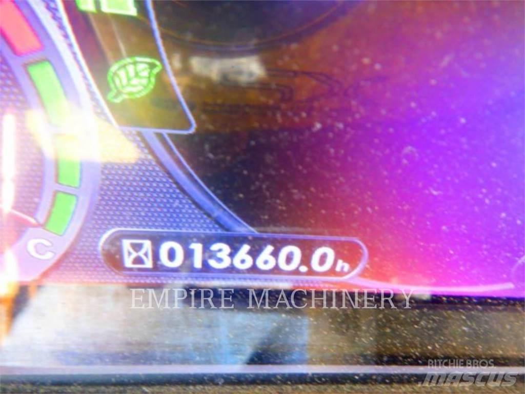 Komatsu HD785-8 Шарнирно-сочленённые самосвалы