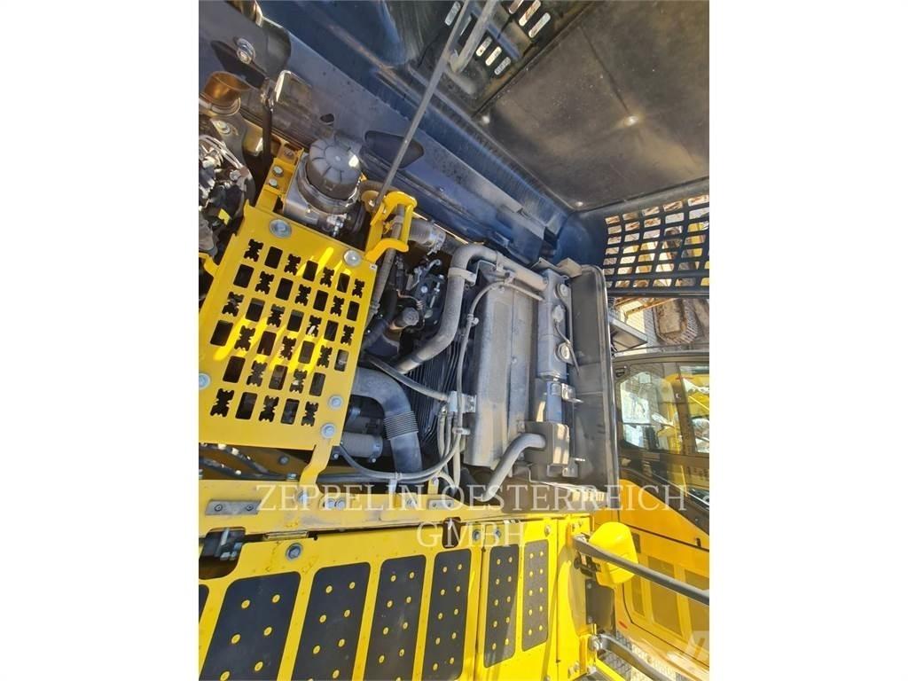 Komatsu PC210LC-11EQ Гусеничные экскаваторы