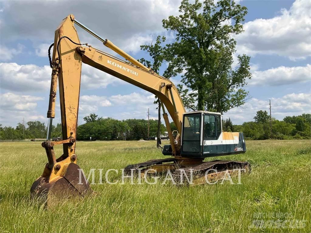 Komatsu PC220 Гусеничные экскаваторы