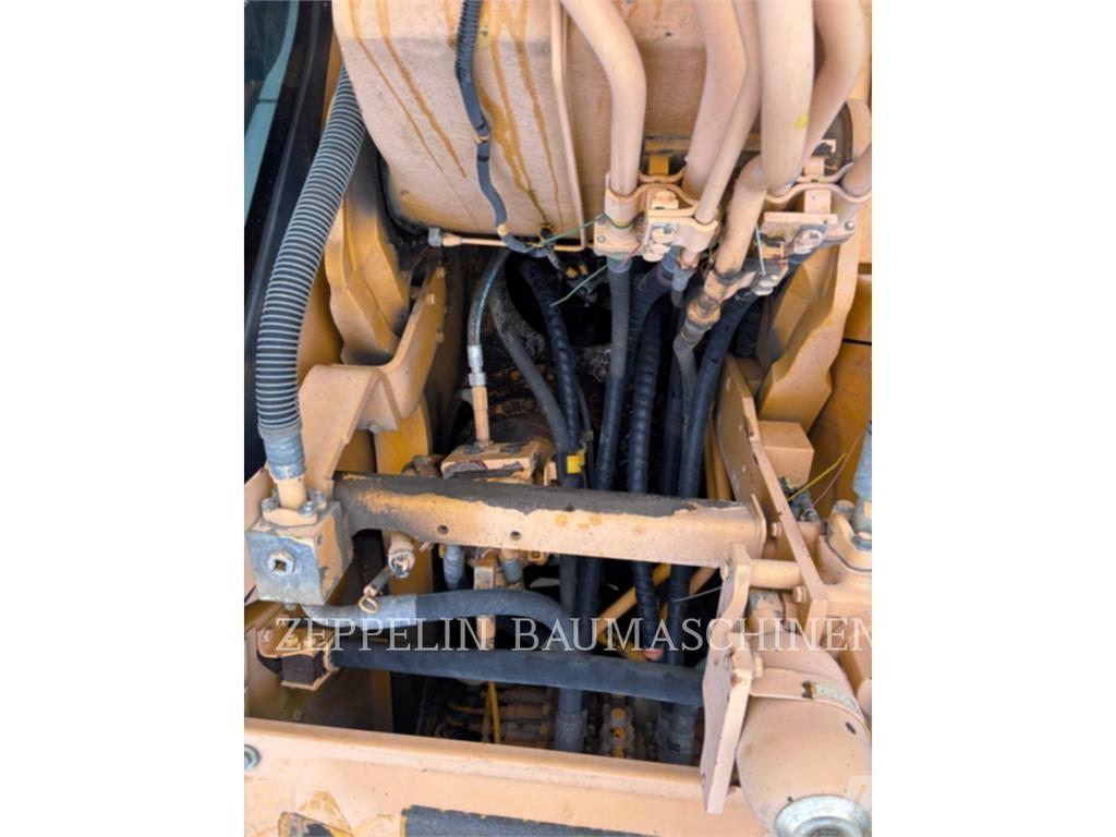 Komatsu PC290LCI11 Гусеничные экскаваторы