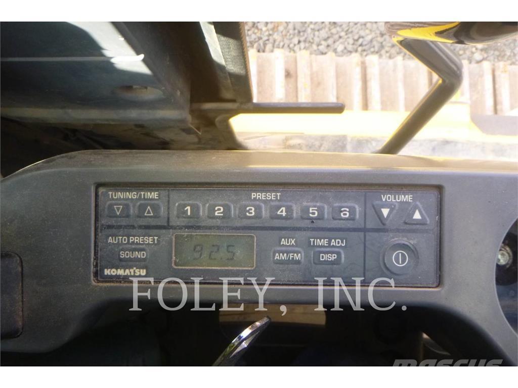 Komatsu PC390LC-10 Гусеничные экскаваторы