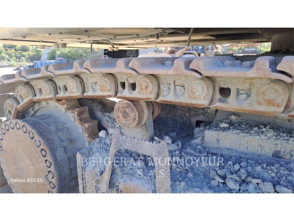 Komatsu PC700LC - 11 Гусеничные экскаваторы
