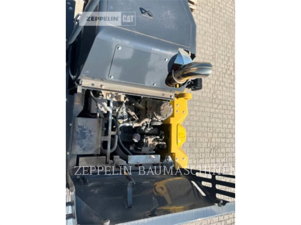 Komatsu PW148-11 Колёсные экскаваторы