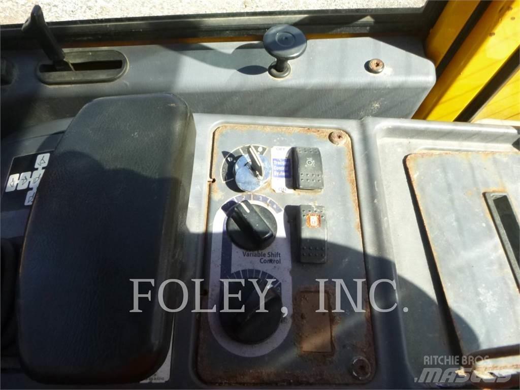 Komatsu WA250-5 Фронтальные погрузчики