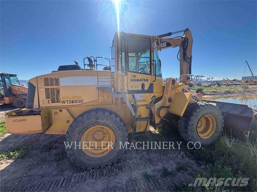 Komatsu WA250-5L Фронтальные погрузчики