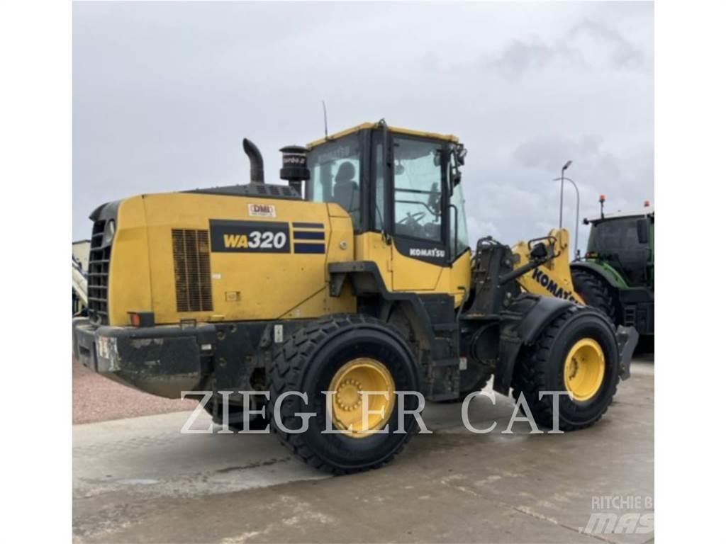 Komatsu WA320 Фронтальные погрузчики
