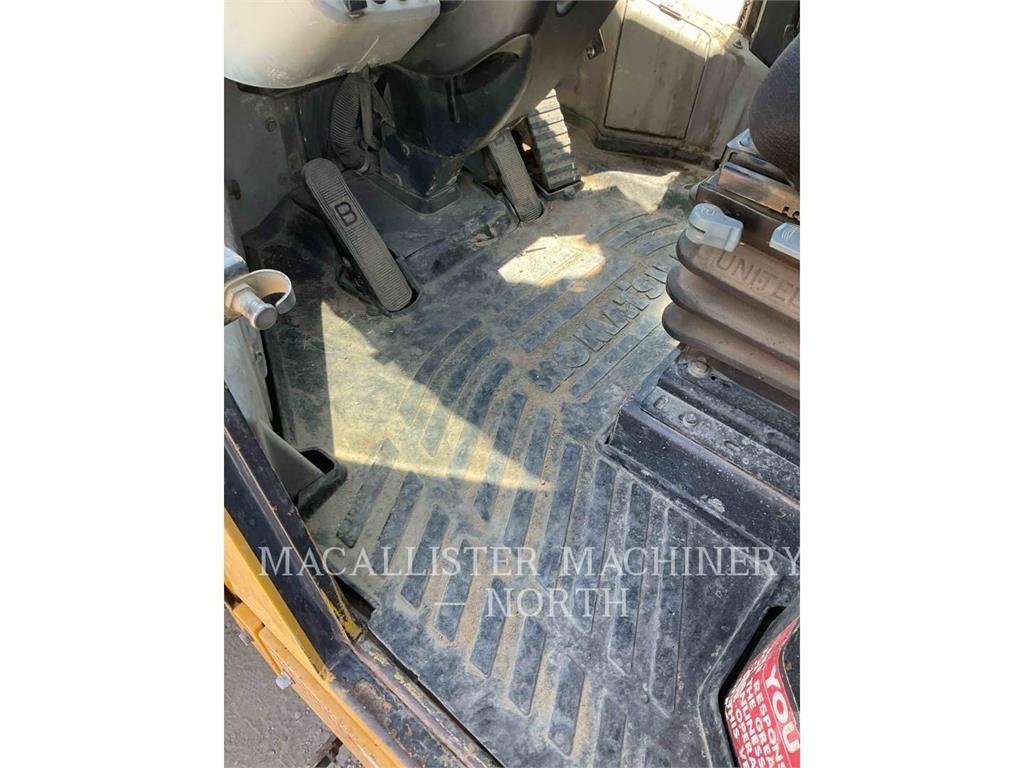 Komatsu WA320-7 Фронтальные погрузчики