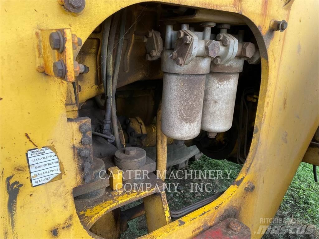 Komatsu WA500 Фронтальные погрузчики