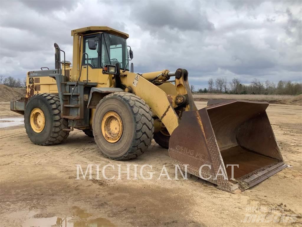 Komatsu WA500-3L Фронтальные погрузчики