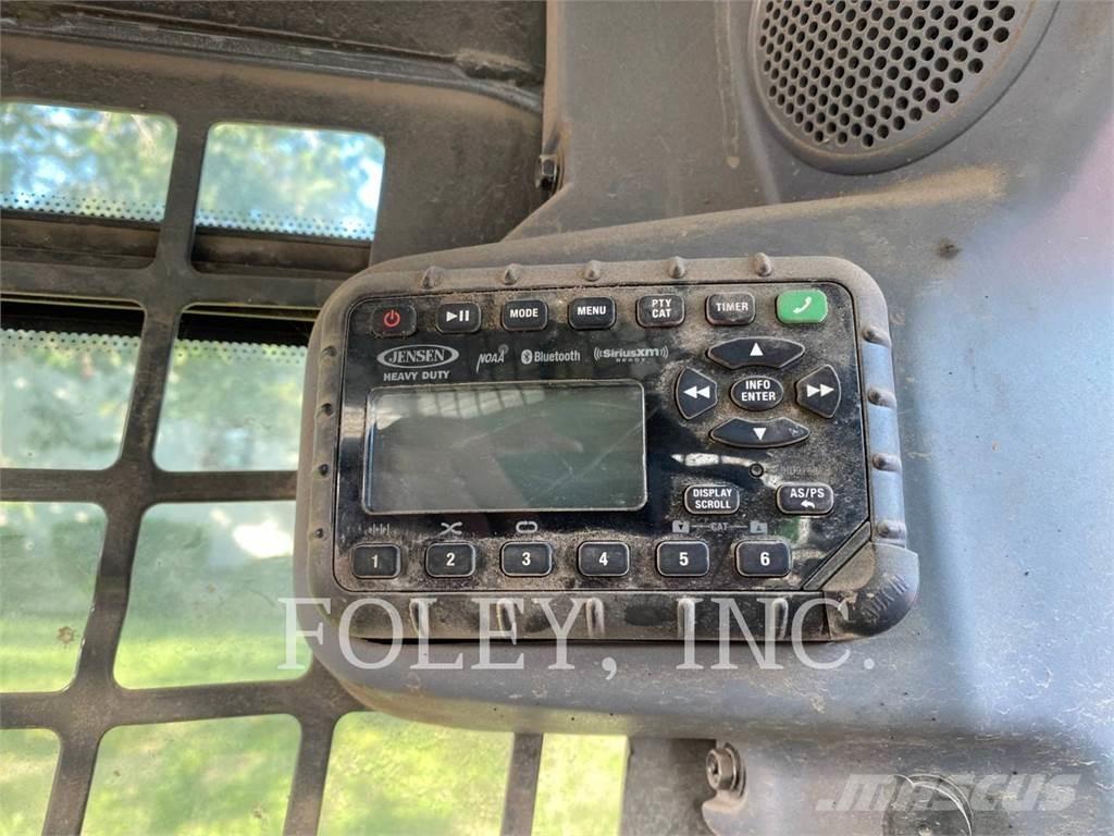Kubota SSV75 Мини-погрузчики