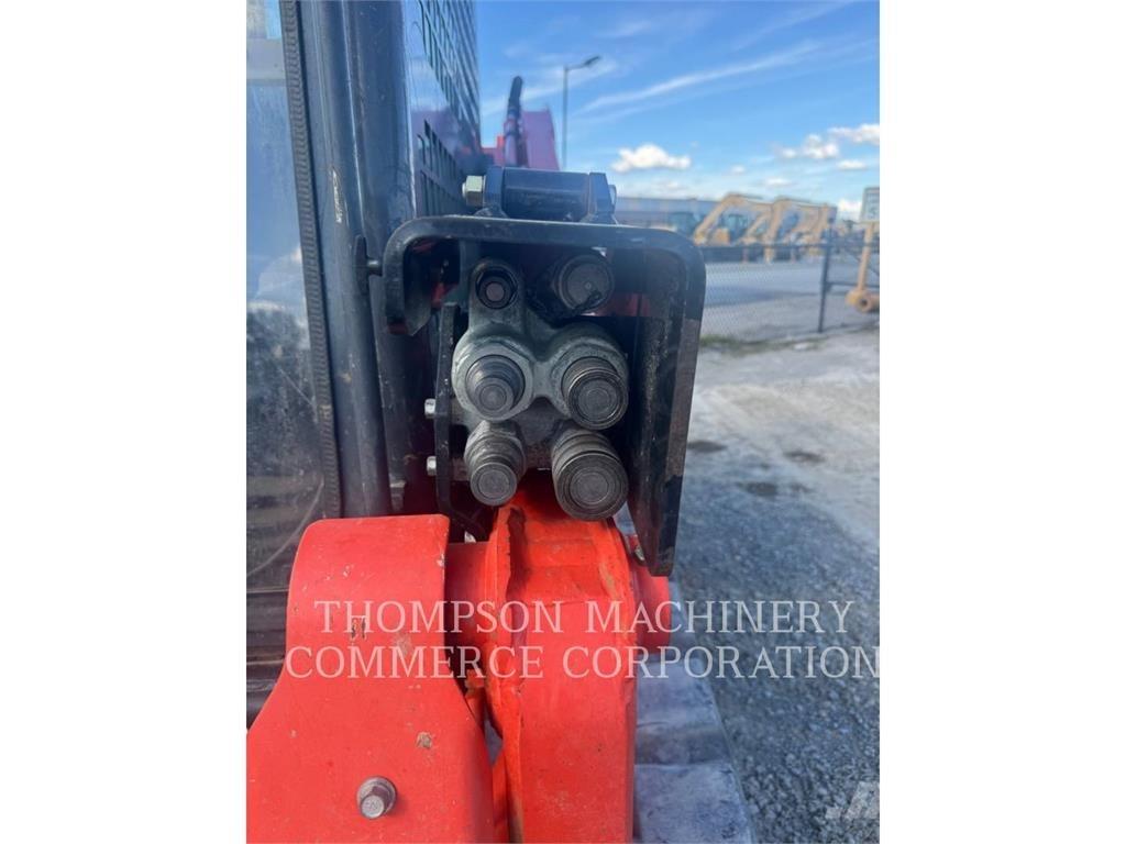 Kubota SVL75-2 Мини-погрузчики