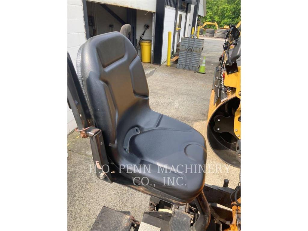 LeeBoy 8515 Асфальтоукладчики