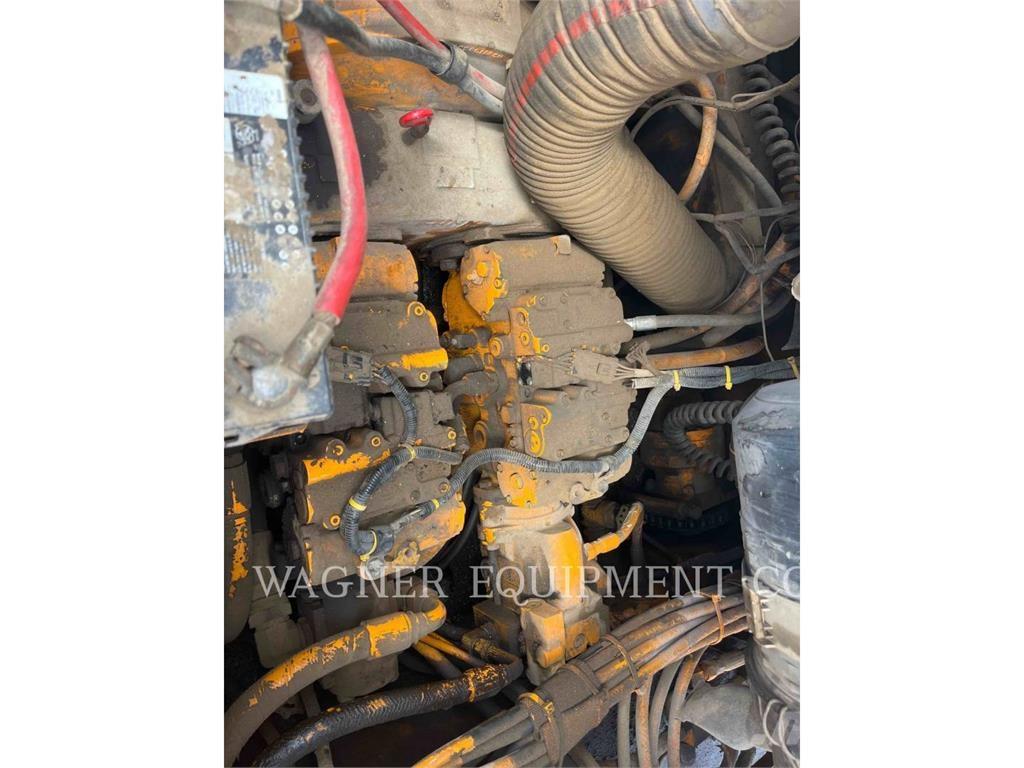 LeeBoy L8816 T Асфальтоукладчики