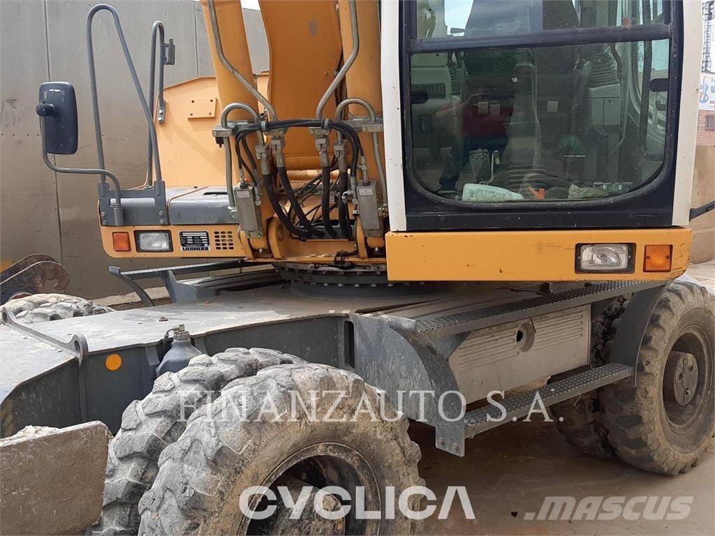 Liebherr A900 Колёсные экскаваторы