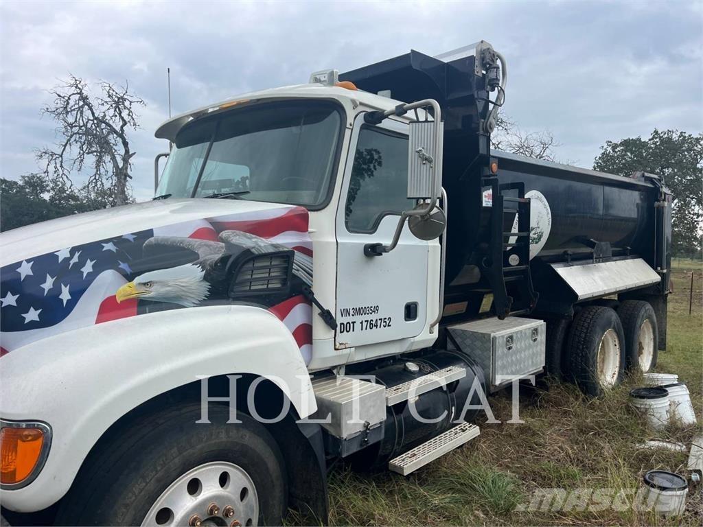 Mack GRANITE CV713 Специальные грузовики