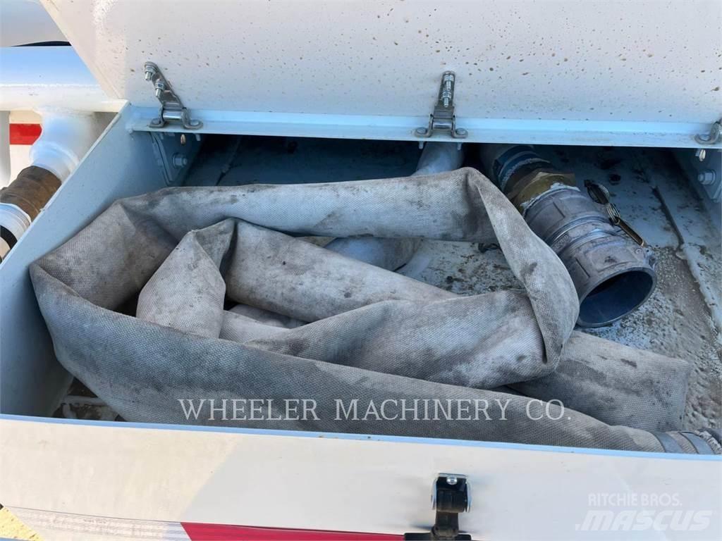 Mack WT2000 A Грузовики-цистерны