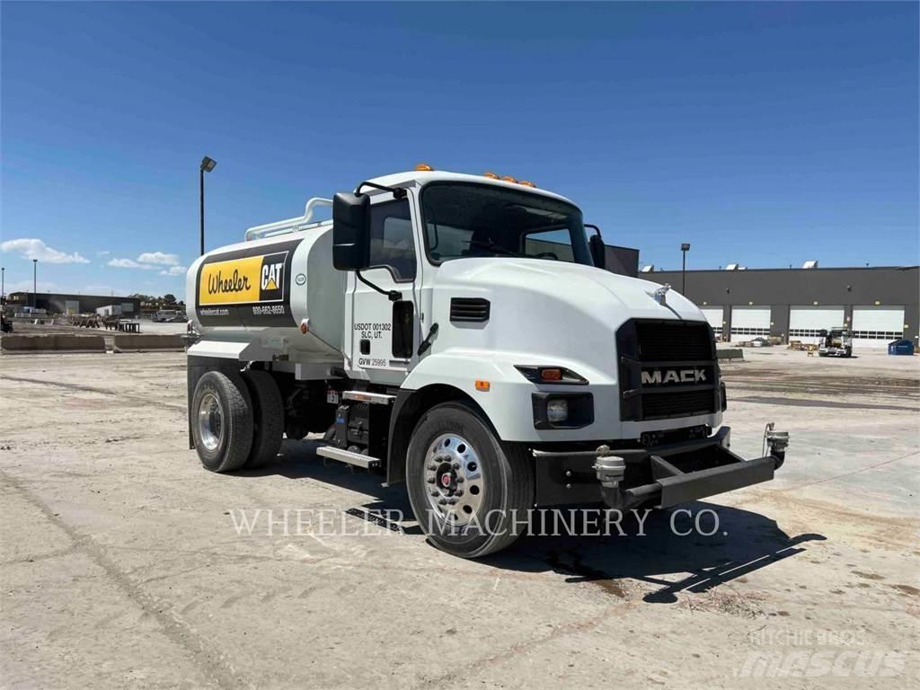 Mack WT2000 A Грузовики-цистерны