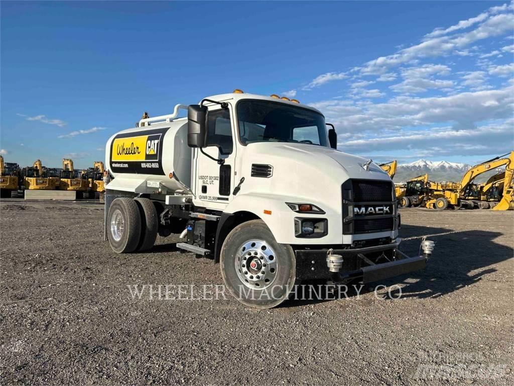 Mack WT2000 A Грузовики-цистерны
