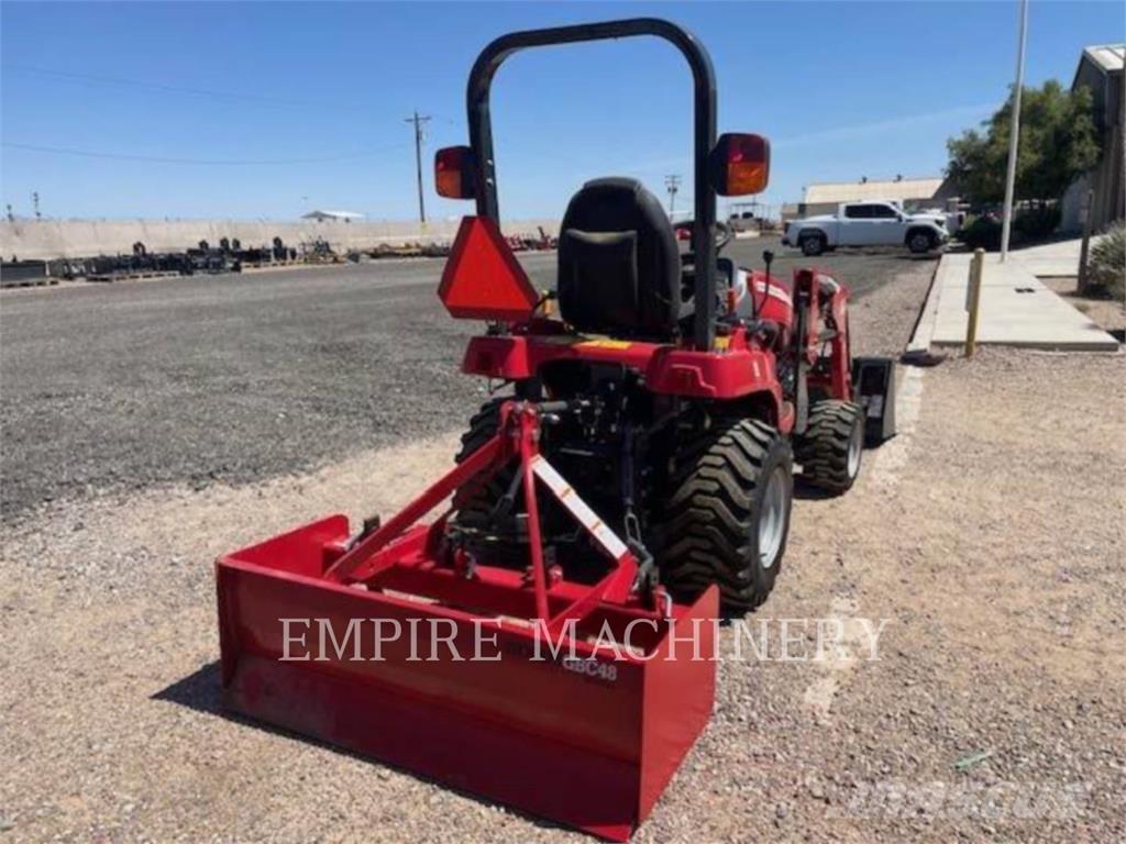 Massey Ferguson GC1723E Трактора