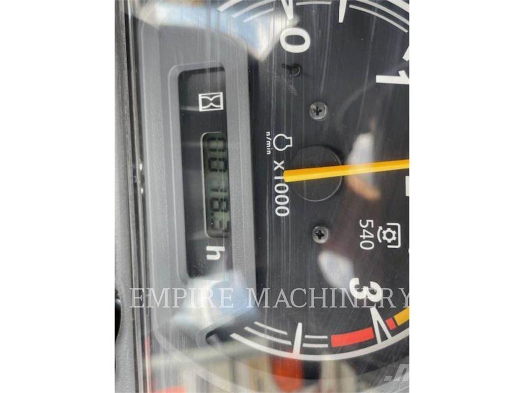 Massey Ferguson GC1723E Трактора