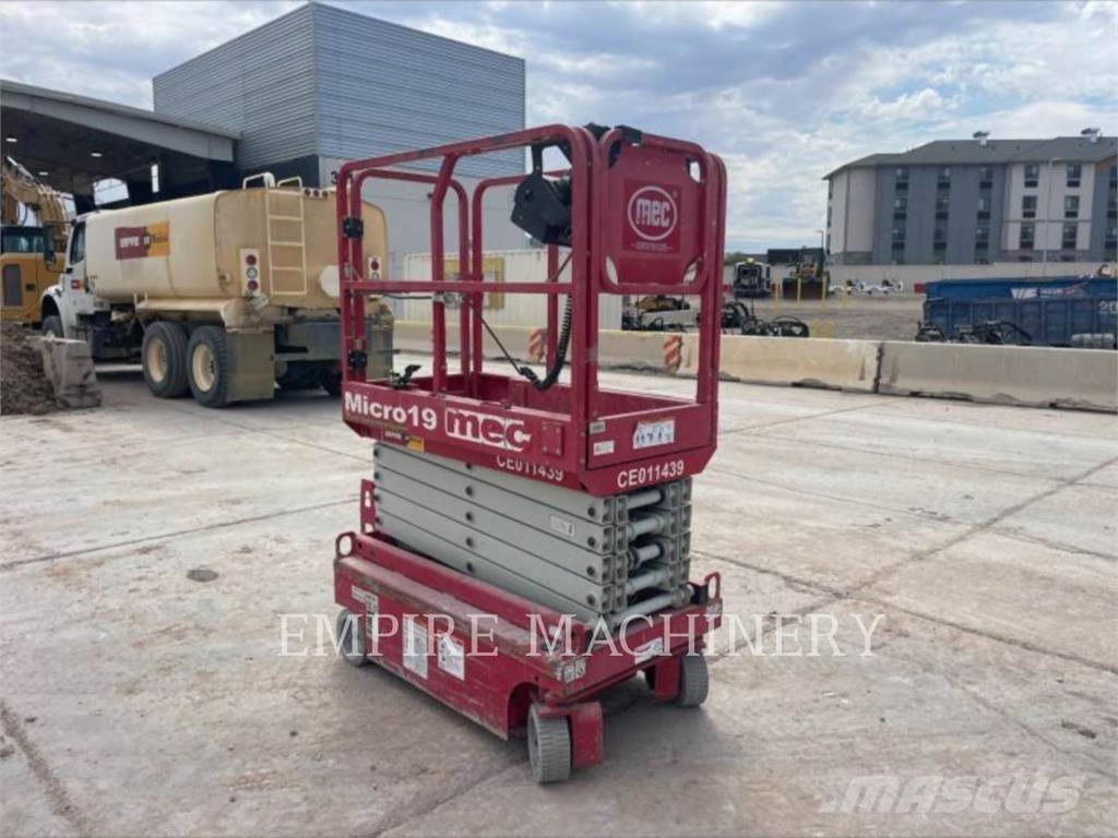 MEC MICRO 19 Коленчатые подъемники