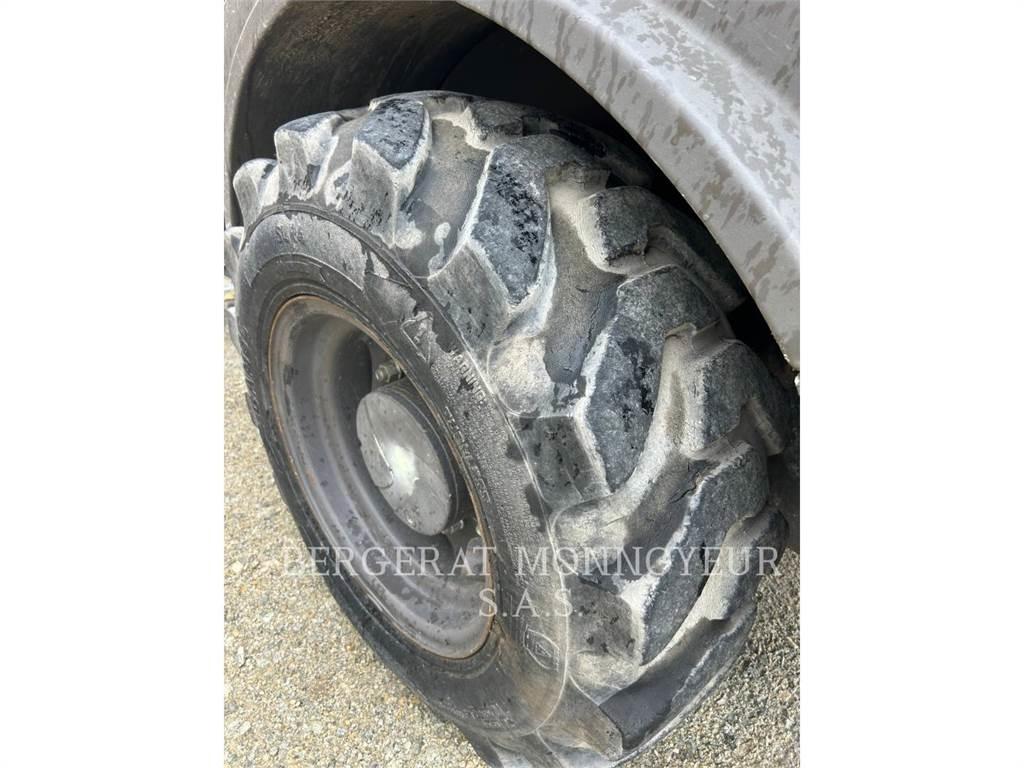 Mecalac AX850 Фронтальные погрузчики