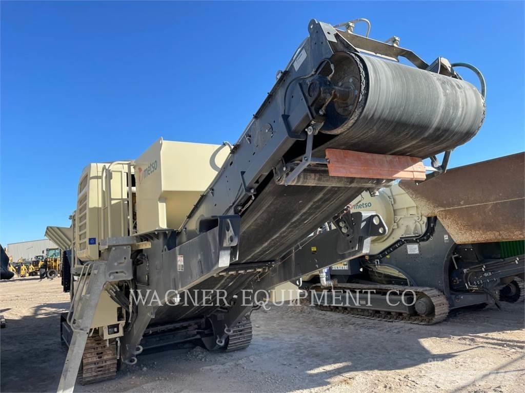 Metso LT300HP Мобильные дробилки