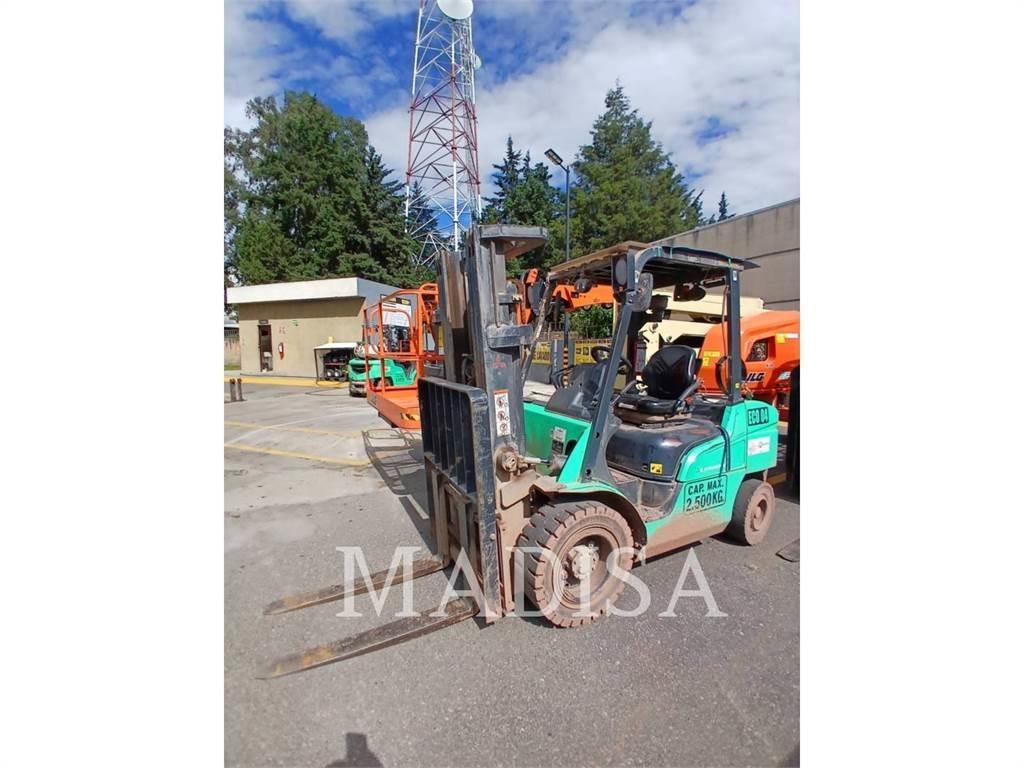 Mitsubishi FG30N-LP Другие складские механизмы