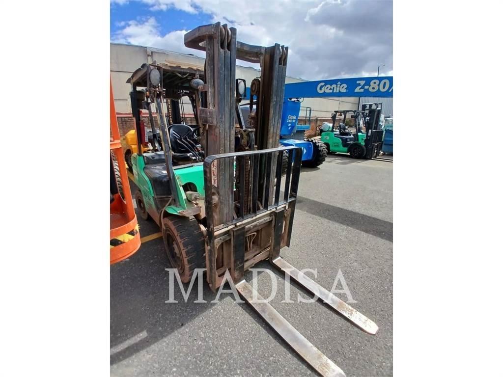 Mitsubishi FG30N-LP Другие складские механизмы