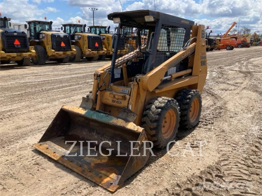 New Holland 1840 Мини-погрузчики