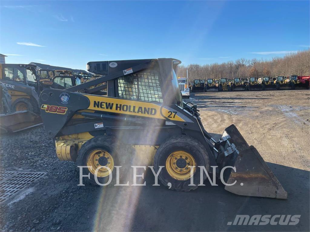 New Holland L185 Мини-погрузчики