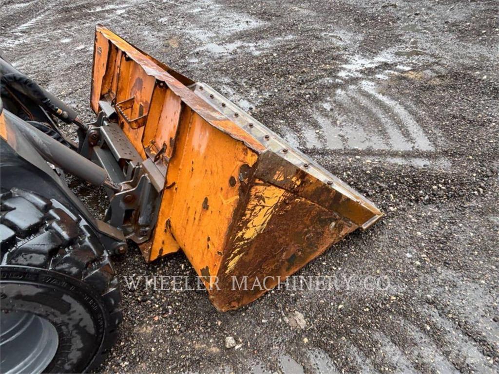 New Holland L328 SSL Мини-погрузчики