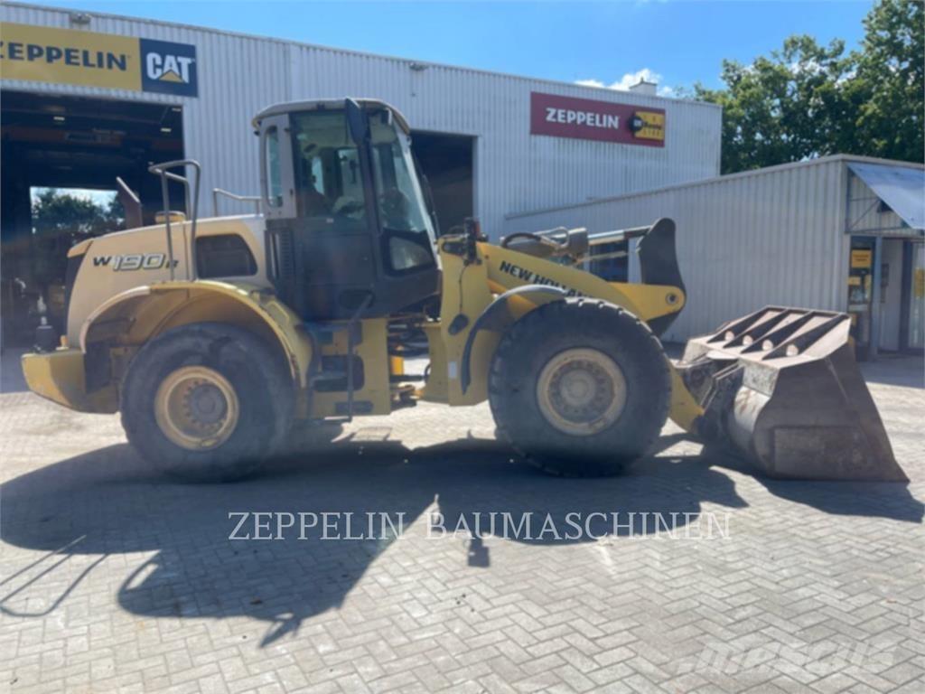 New Holland W190 Фронтальные погрузчики