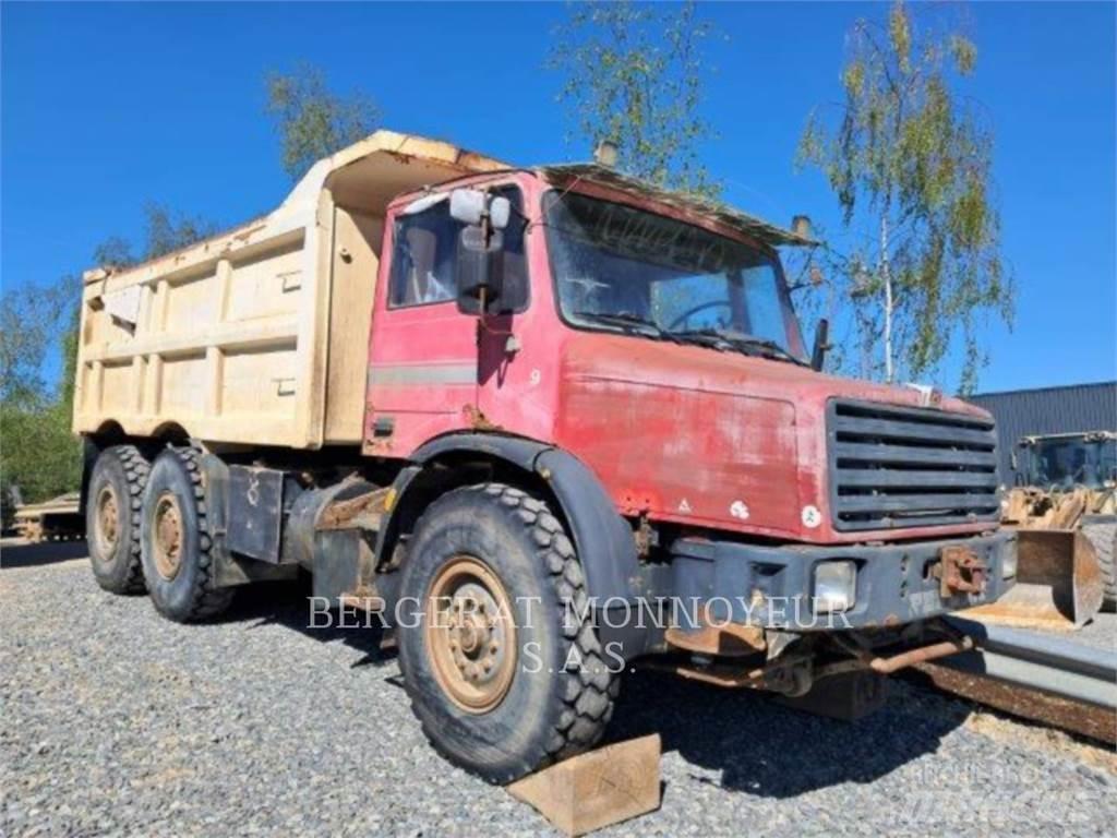 Perlini 131 33 Шарнирно-сочленённые самосвалы