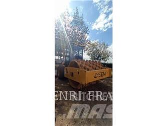 SEM MACHINERY 510 Уплотнители грунта