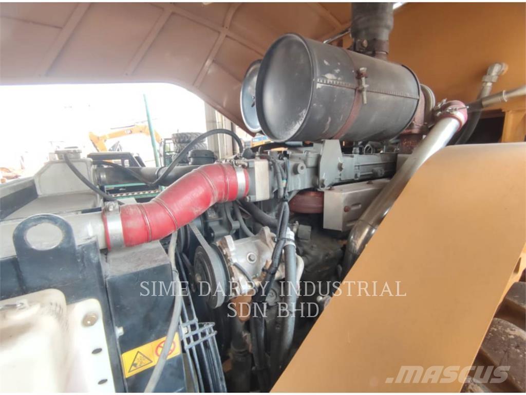 SEM MACHINERY SEM 522 Уплотнители грунта