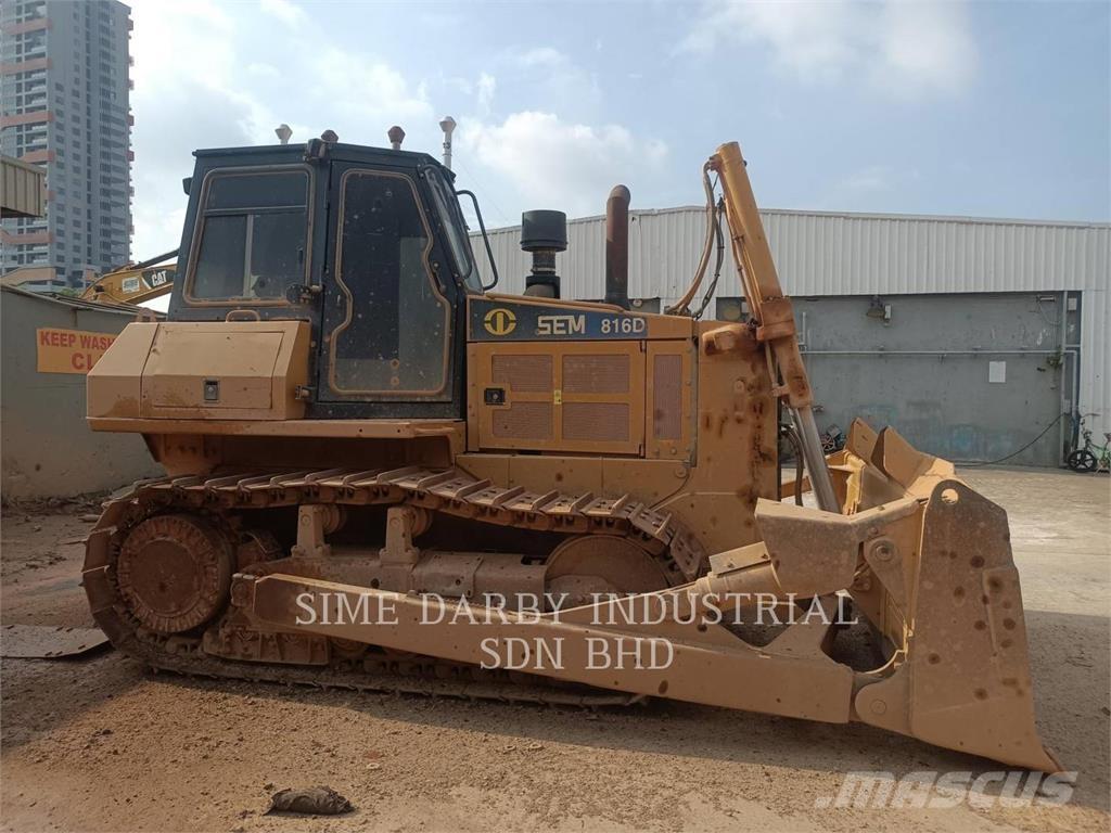 SEM MACHINERY SEM 816D Гусеничные бульдозеры