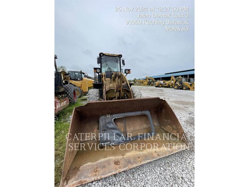 SEM MACHINERY SEM636D Фронтальные погрузчики