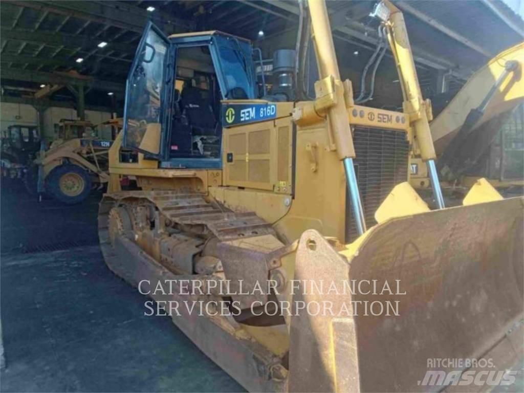 SEM MACHINERY SEM816D Гусеничные бульдозеры