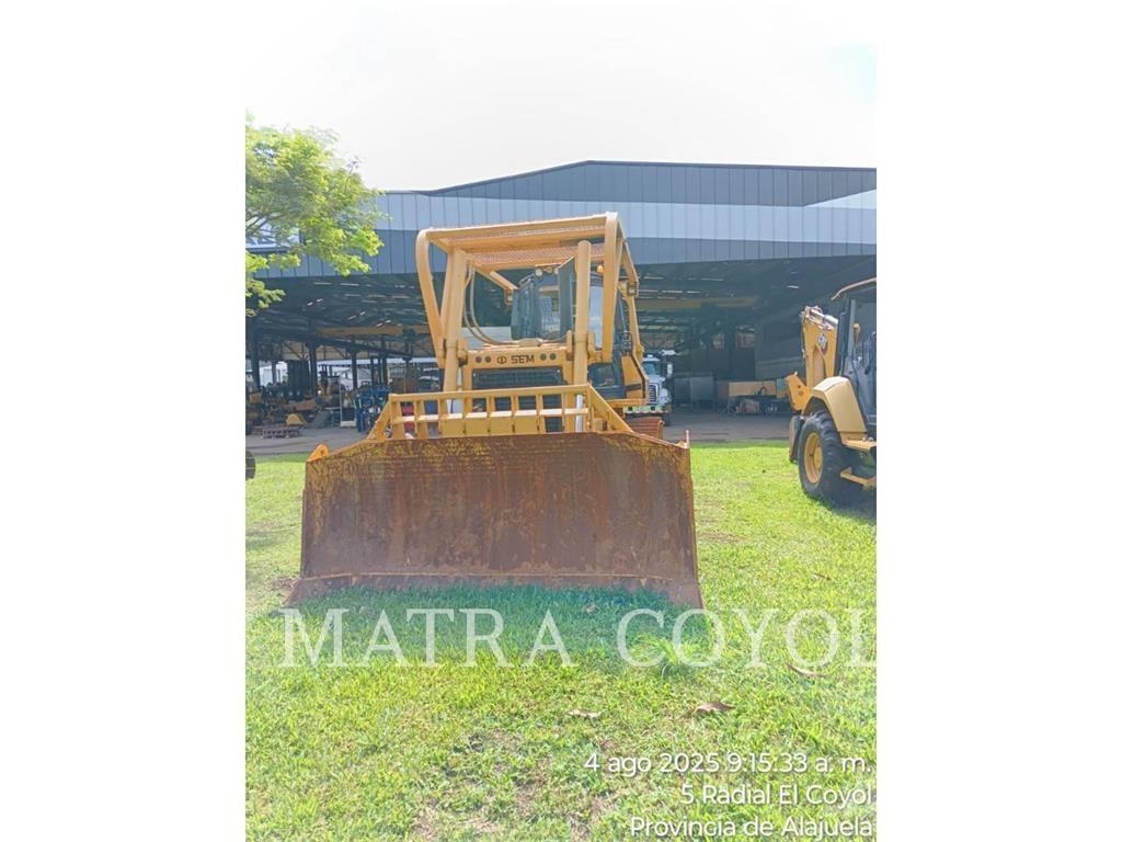 SEM MACHINERY SEM816D Гусеничные бульдозеры