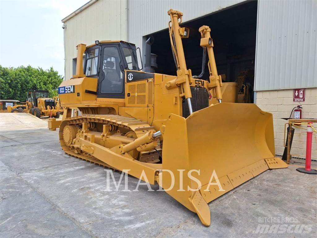 SEM MACHINERY SEM822 Гусеничные бульдозеры
