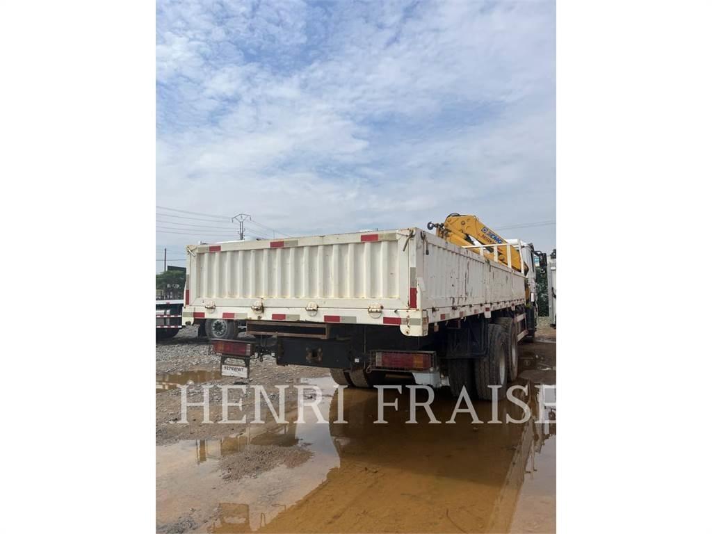 Shacman CAMION GRUE 12T Автокраны