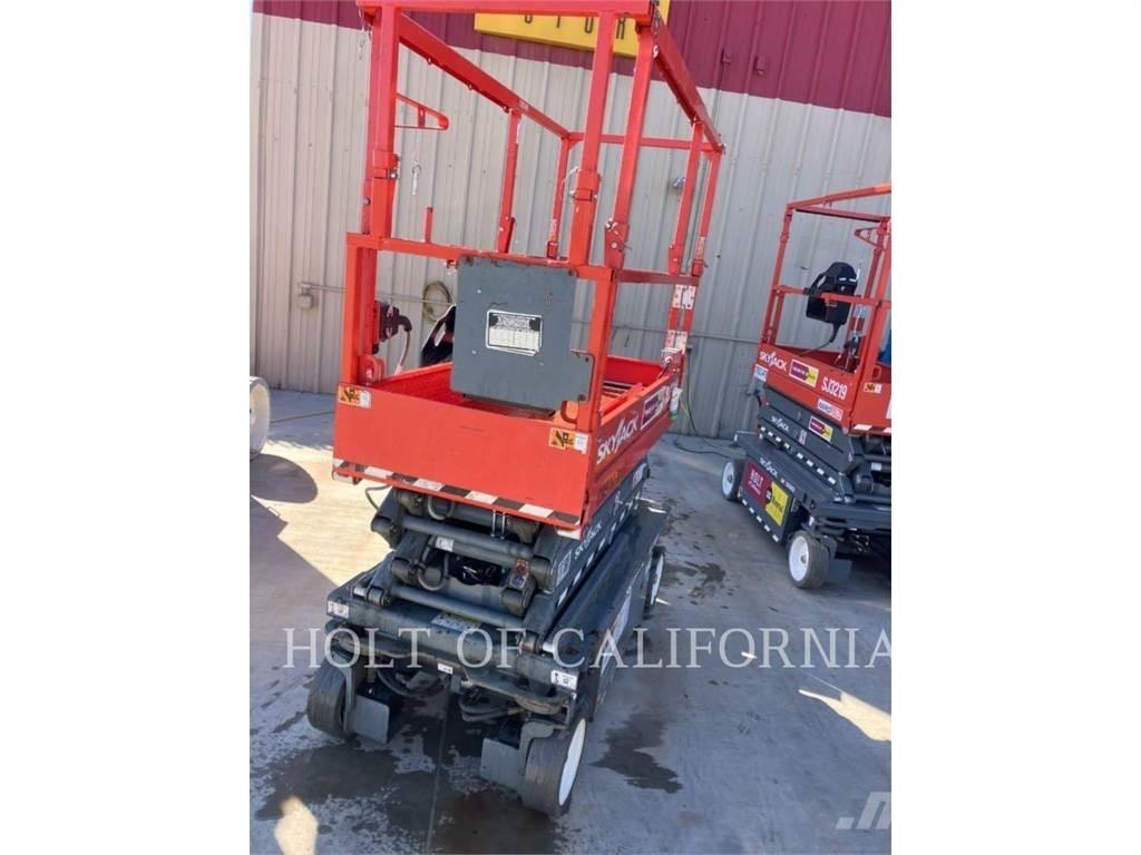 Skyjack SCISSOR 19 Ножничные подъемники