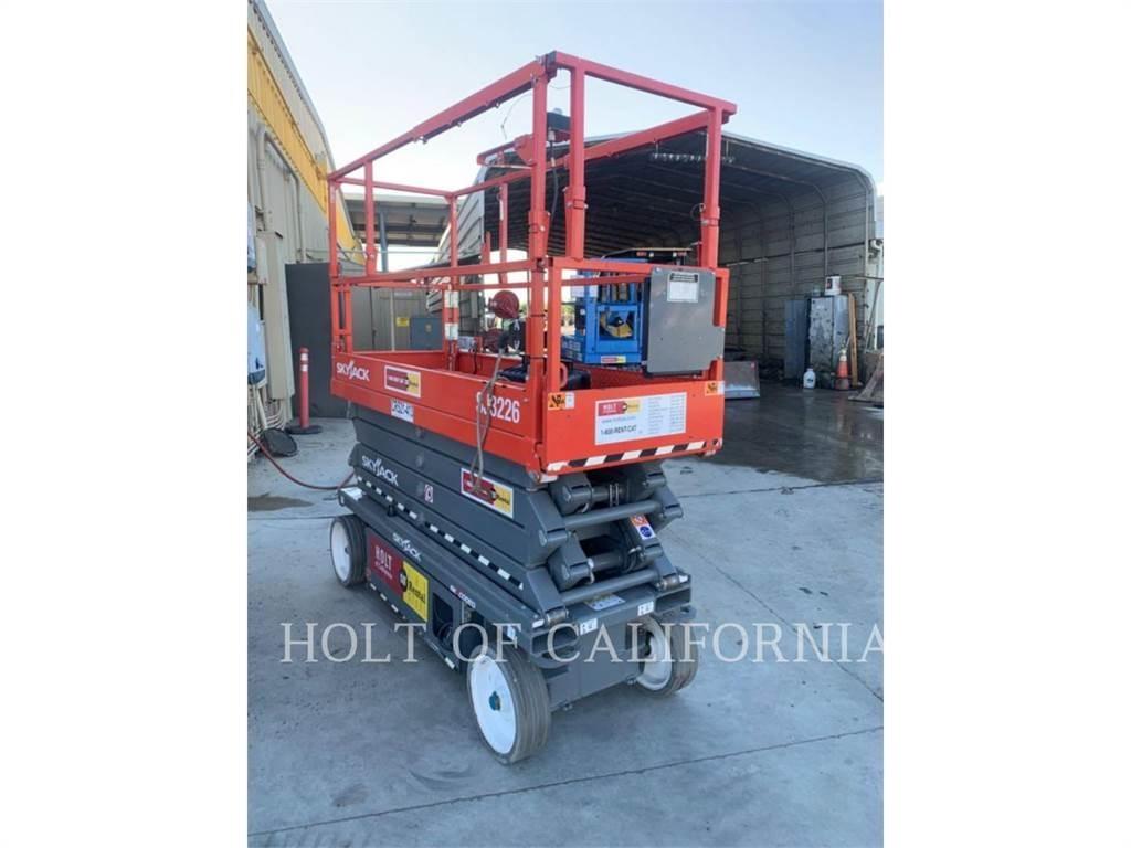 Skyjack SCISSOR26N Ножничные подъемники