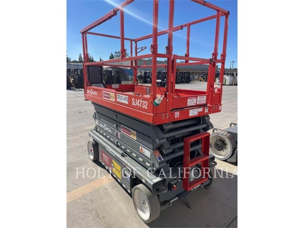Skyjack SCISSOR32E Ножничные подъемники