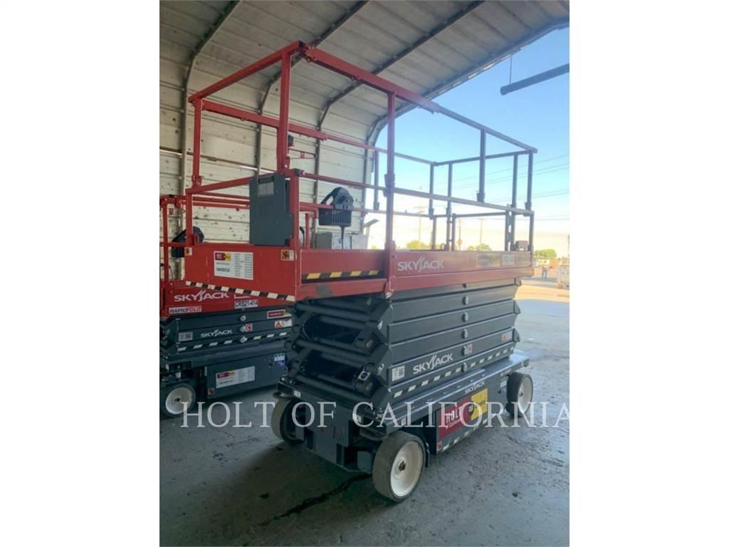 Skyjack SCISSOR40E Ножничные подъемники
