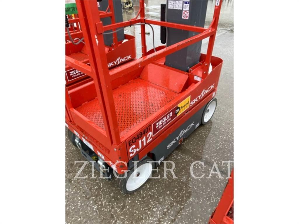 Skyjack SJ12 Ножничные подъемники